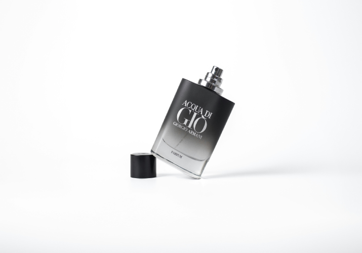 Как Giorgio Armani покори света на парфюмите>