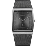Bering 16033-377 men`s classic Mens Watch 33mm 3ATM