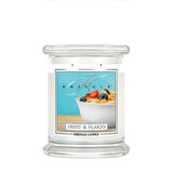 Kringle Candle Fruit & Flakes ароматизирана свещ среден 2 фитила (411 g)