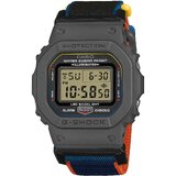 Casio DW-5600MNC-8A2ER - часовник