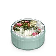 Ароматизирана свещ Kringle Candle Picket Fence (35 g)