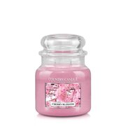 Country Candle Cherry Blossom средна ароматна свещ с 2 фитила (453 g)