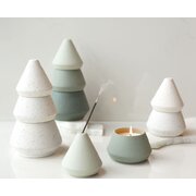 Малка свещ с аромат на кипарис и ела "Christmas Tree" (5,5 oz / 155 g)