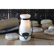 MILKHOUSE CANDLE Ароматна свещ Nana's Cookies MILKBOTTLE (227 g)