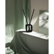 ipuro Essentials ароматни пръчици Black Bamboo с черна керамична поставка